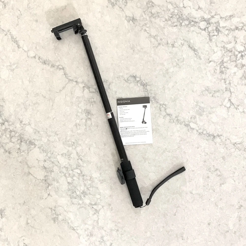 Insignia Selfie Stick